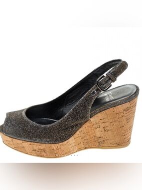 Stuart Weitzman Grey/Gold Shimmer Fabric Peep Toe Wedge Slingback. Size 7.5